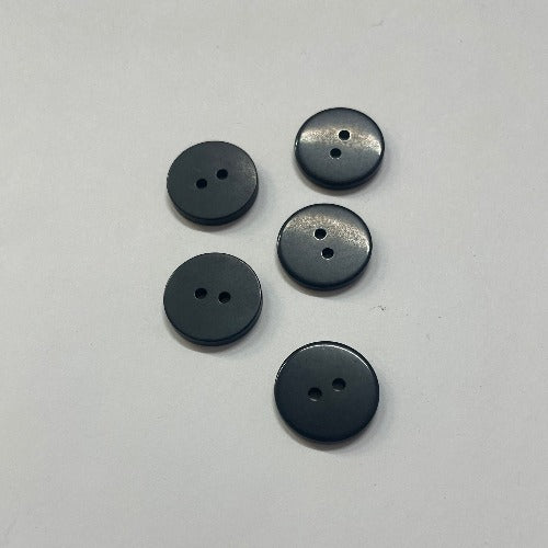 Medium plastic black buttons 18mm (3/4")