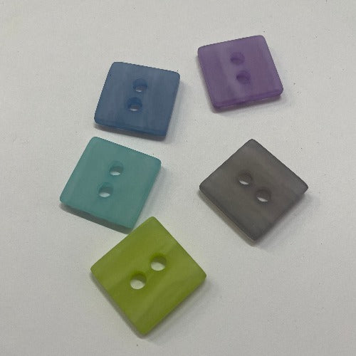 Plastic square statement buttons 25mm (1")