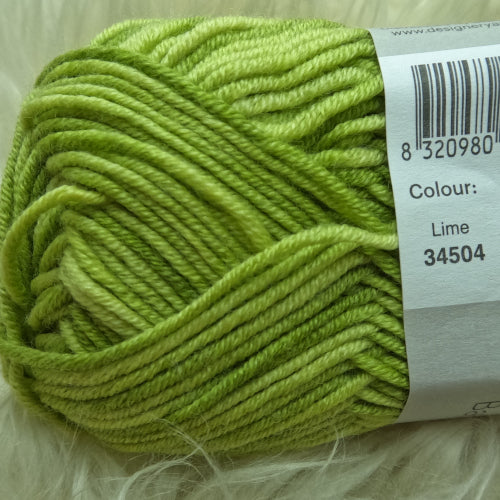 Debbie Bliss baby Cashmerino green deals yarn lot